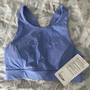 Fast and free Lululemon sports bra. Size 8.